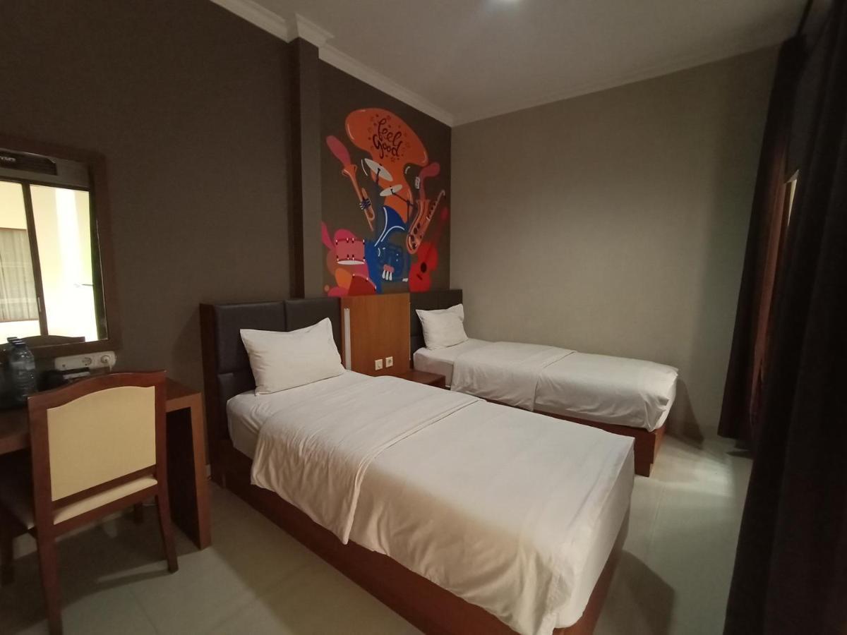 Votel Viure Hotel Jogjakarta Maguwo المظهر الخارجي الصورة