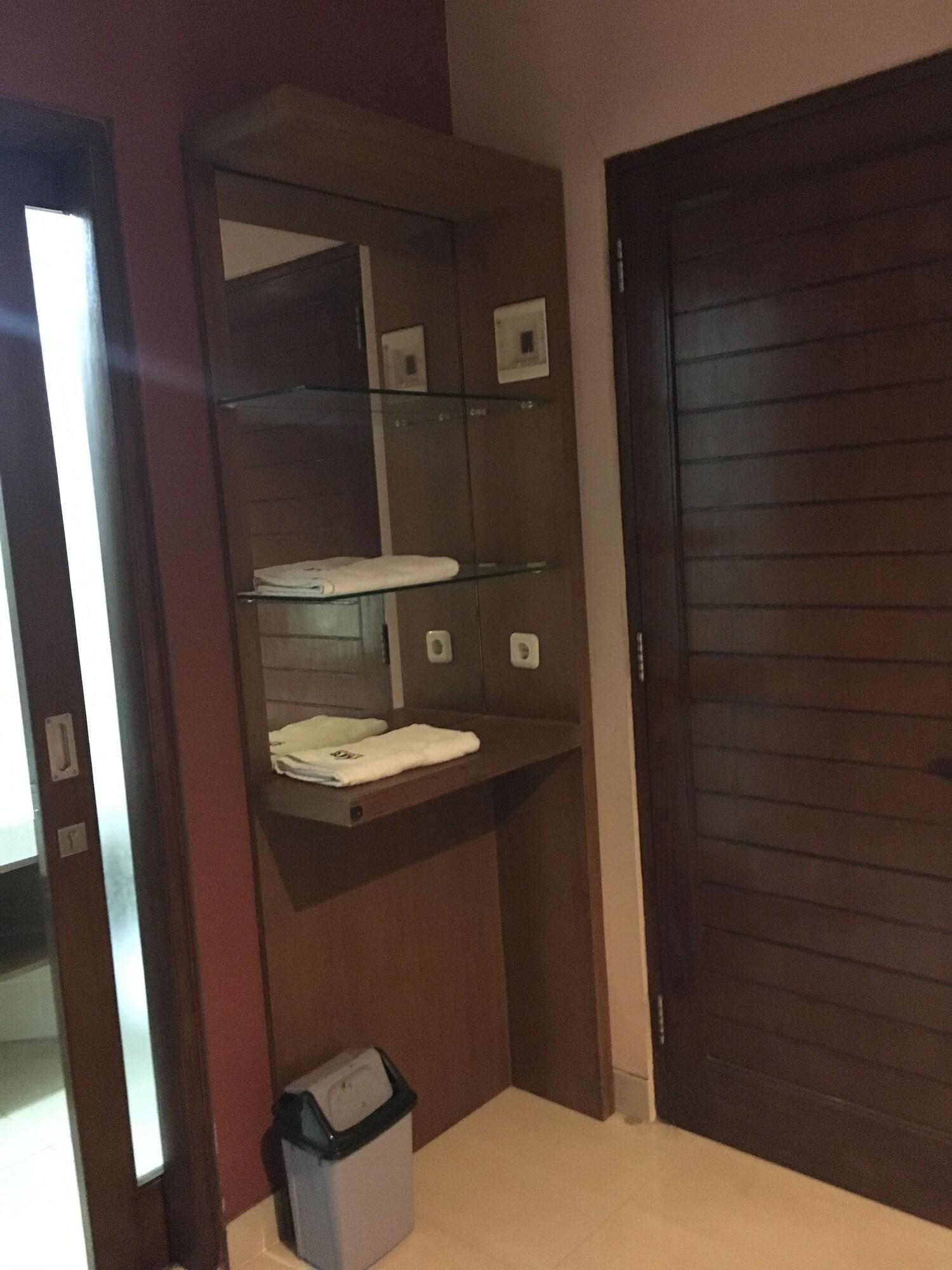Votel Viure Hotel Jogjakarta Maguwo المظهر الخارجي الصورة