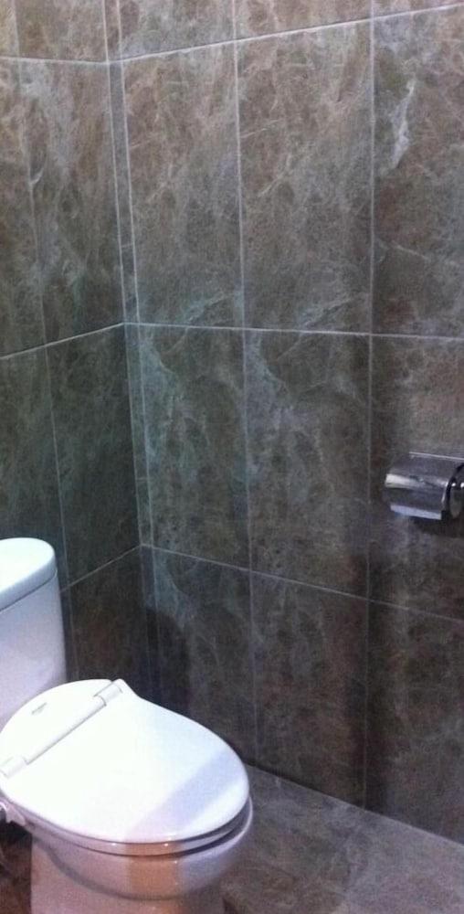 Votel Viure Hotel Jogjakarta Maguwo المظهر الخارجي الصورة