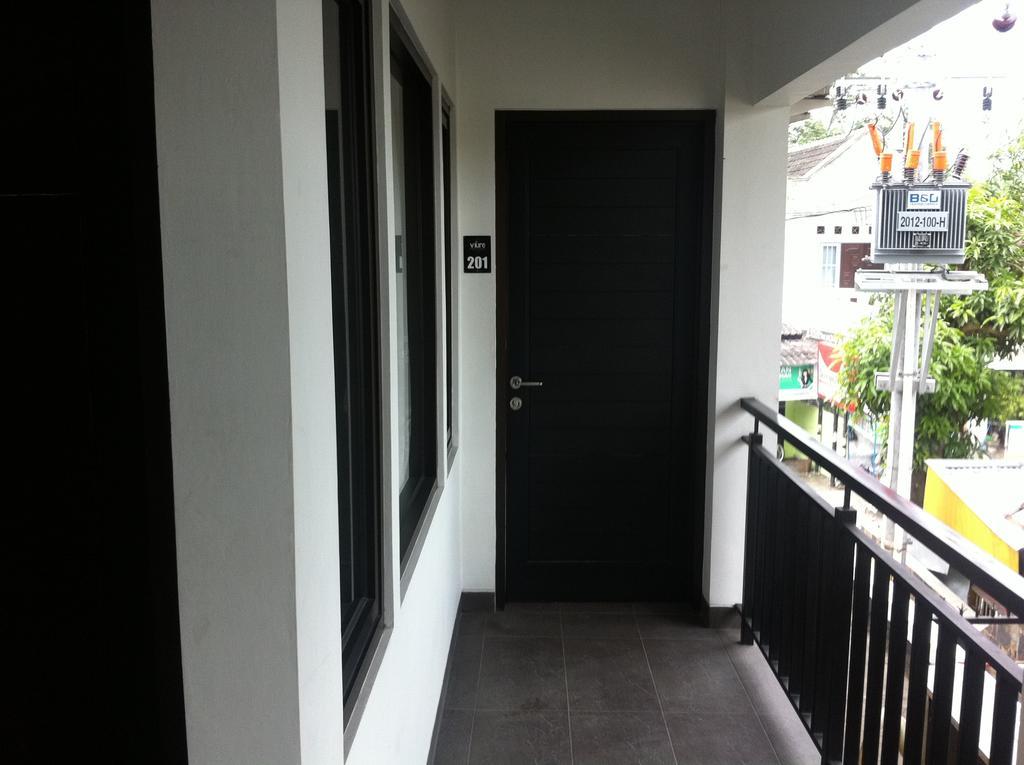 Votel Viure Hotel Jogjakarta Maguwo المظهر الخارجي الصورة