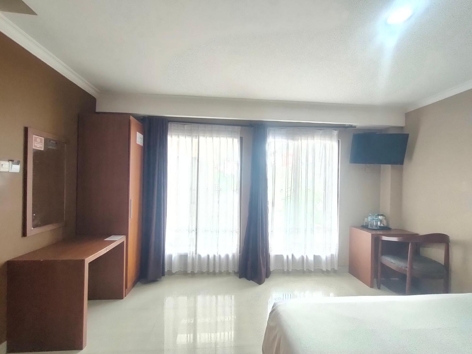Votel Viure Hotel Jogjakarta Maguwo المظهر الخارجي الصورة