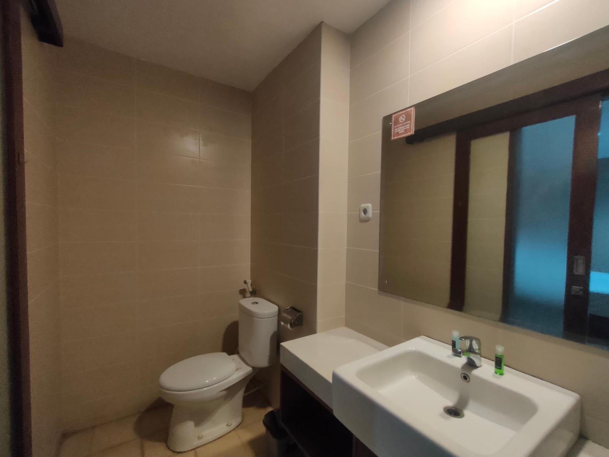 Votel Viure Hotel Jogjakarta Maguwo المظهر الخارجي الصورة