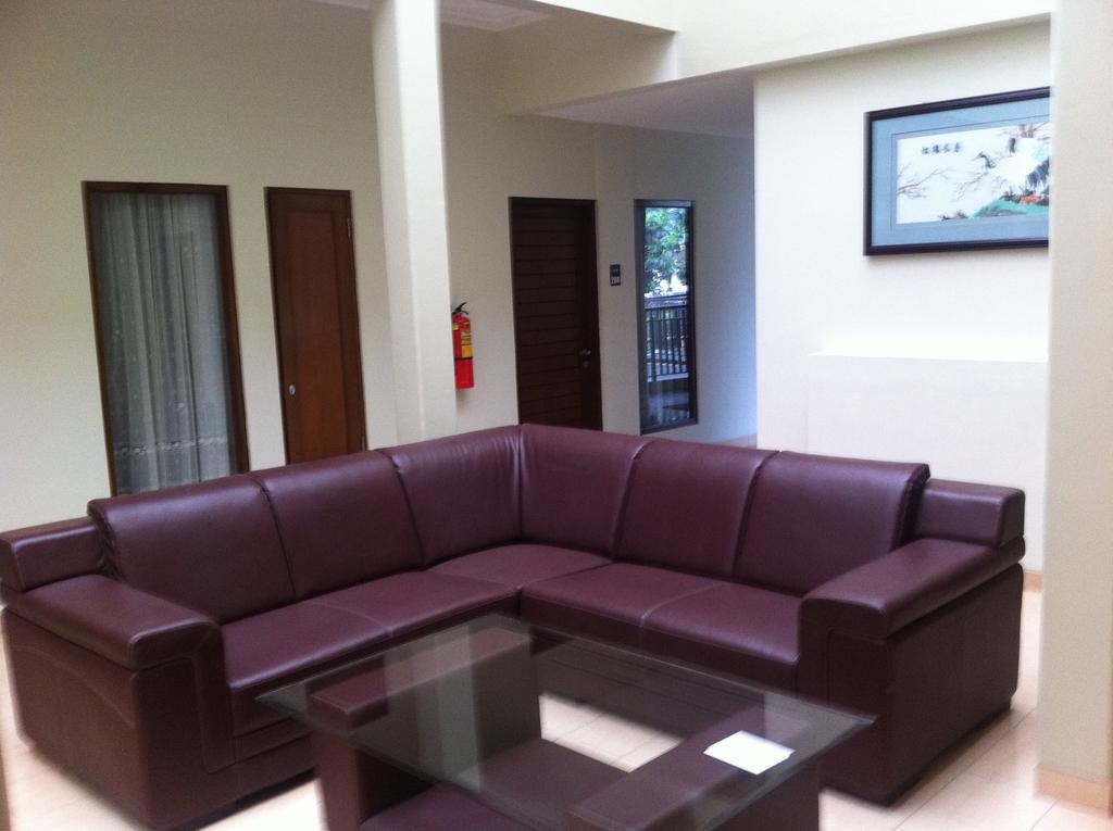Votel Viure Hotel Jogjakarta Maguwo المظهر الخارجي الصورة