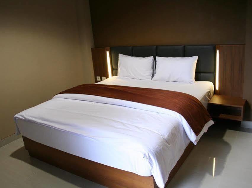 Votel Viure Hotel Jogjakarta Maguwo المظهر الخارجي الصورة